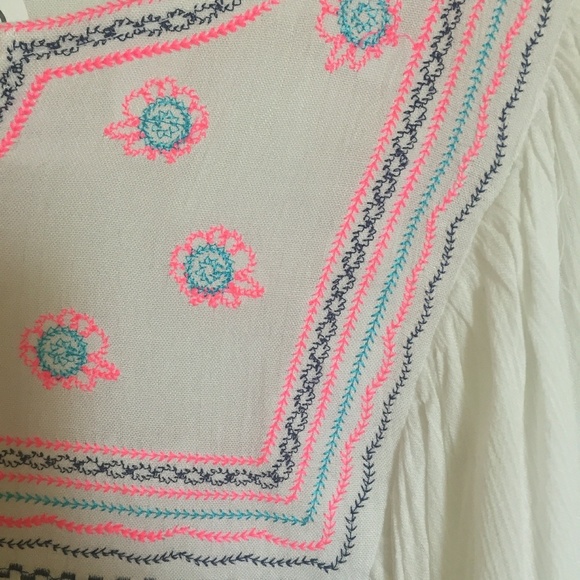 Women's Boho Peasant Flutter Sleeve Blouse - Picture 2 of 3